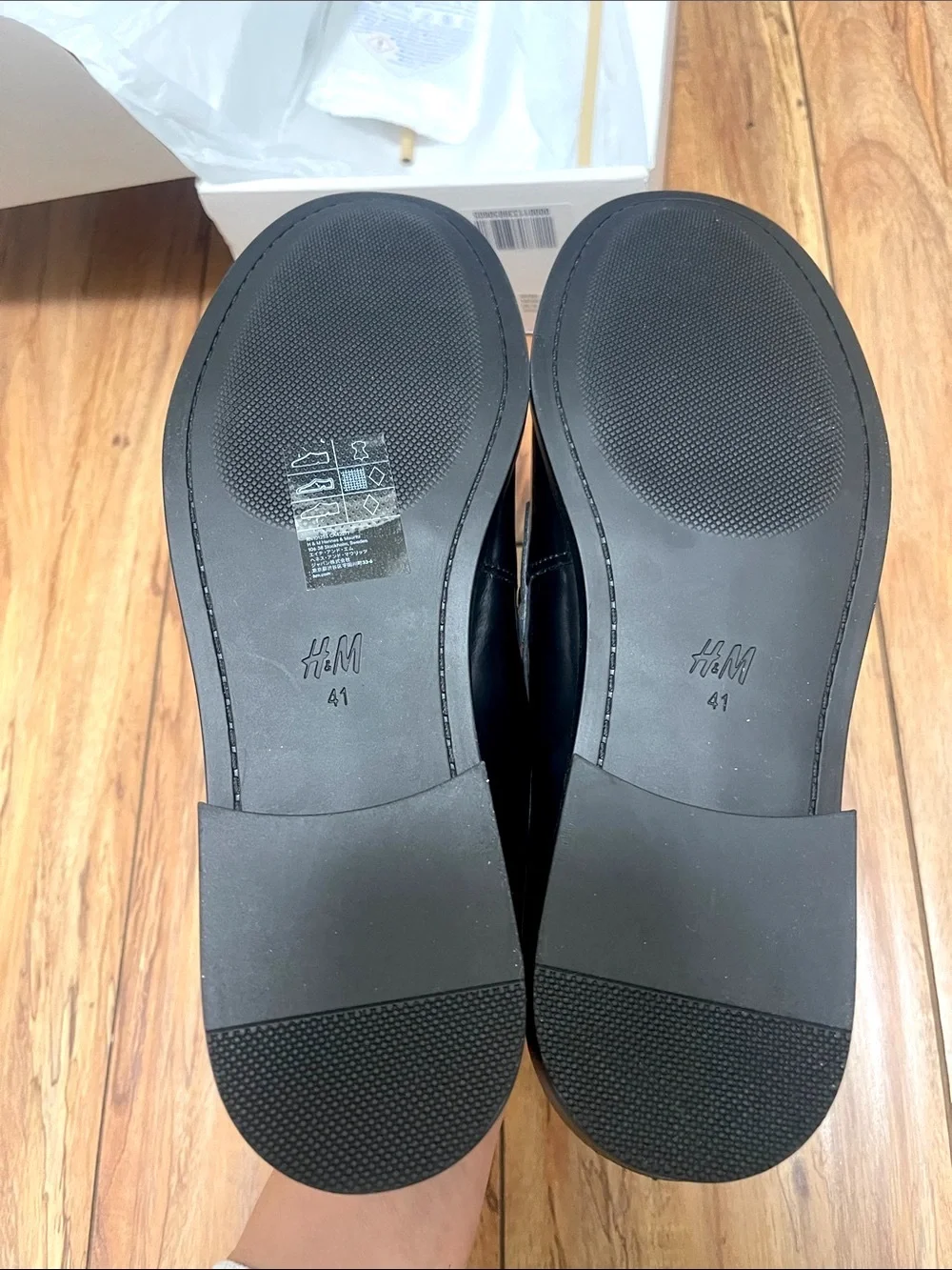 NIB H&M Leather Loafers in Black